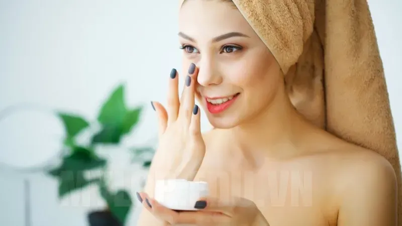Sau khi lấy nhân mụn nên làm gì để không bị sẹo thâm? 4