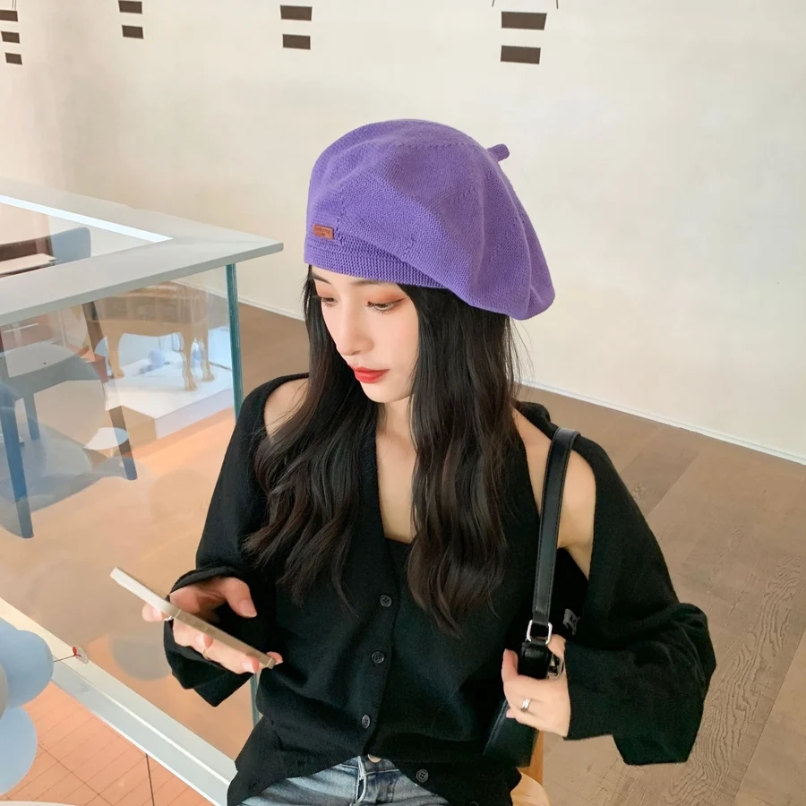 Gái xinh tóc dài đeo kính cute mang đến sự dễ thương