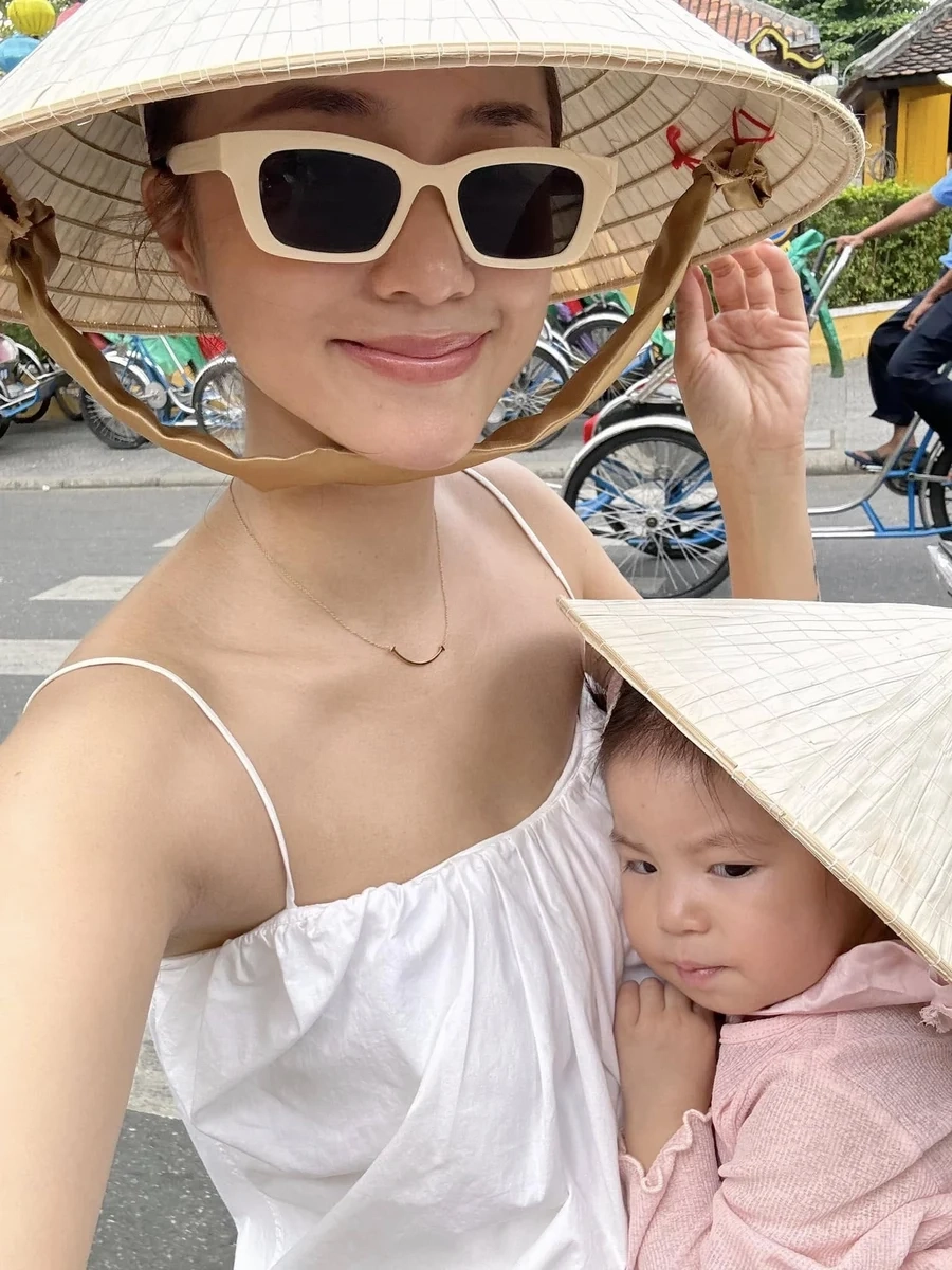 Gái xinh 2010 luôn thu hút mọi ánh nhìn với vẻ đẹp tự nhiên