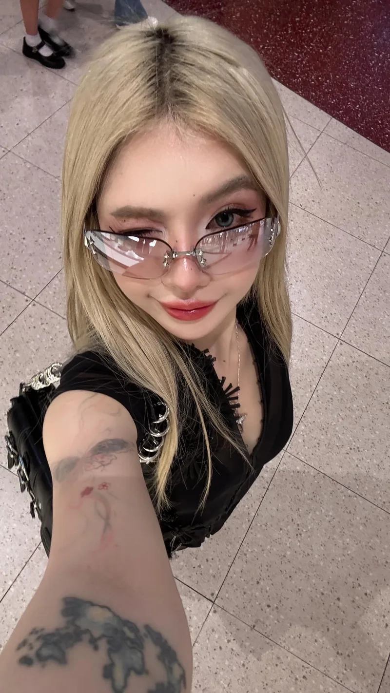Ciin Instagram nơi cập nhật hình ảnh và cuộc sống cá nhân
