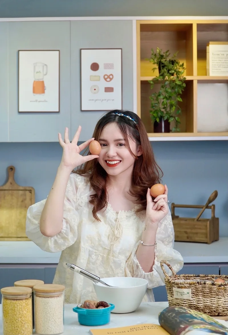 Đặng Thu Hà rời Schannel sự thật về tin đồn chấn động