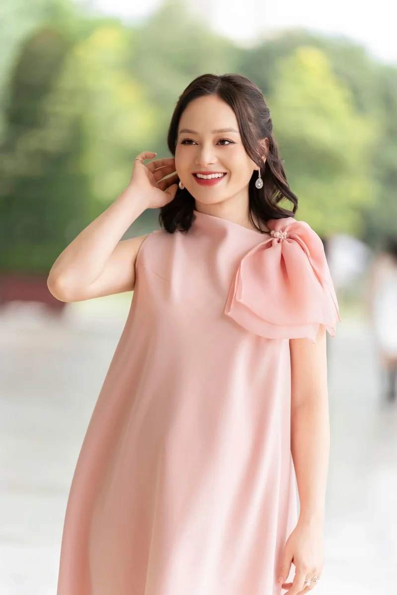 Tin vui về Lan Phương mang bầu lần 2, cô chia sẻ gì với fan