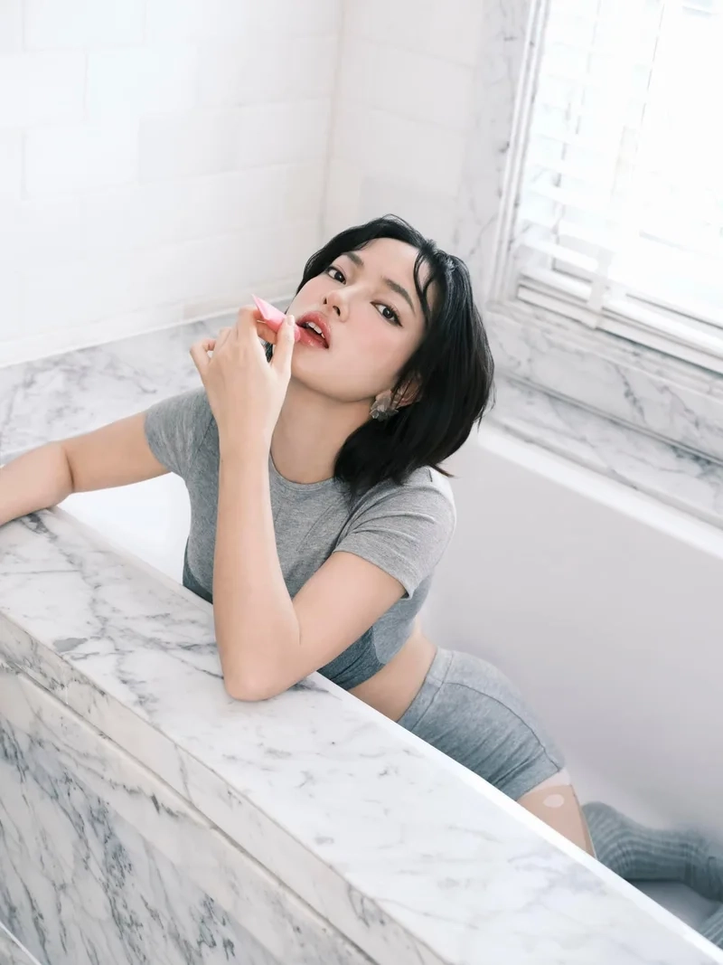 Châu Bùi tóc ngắn kiểu tóc cá tính làm dậy sóng cộng đồng mạng