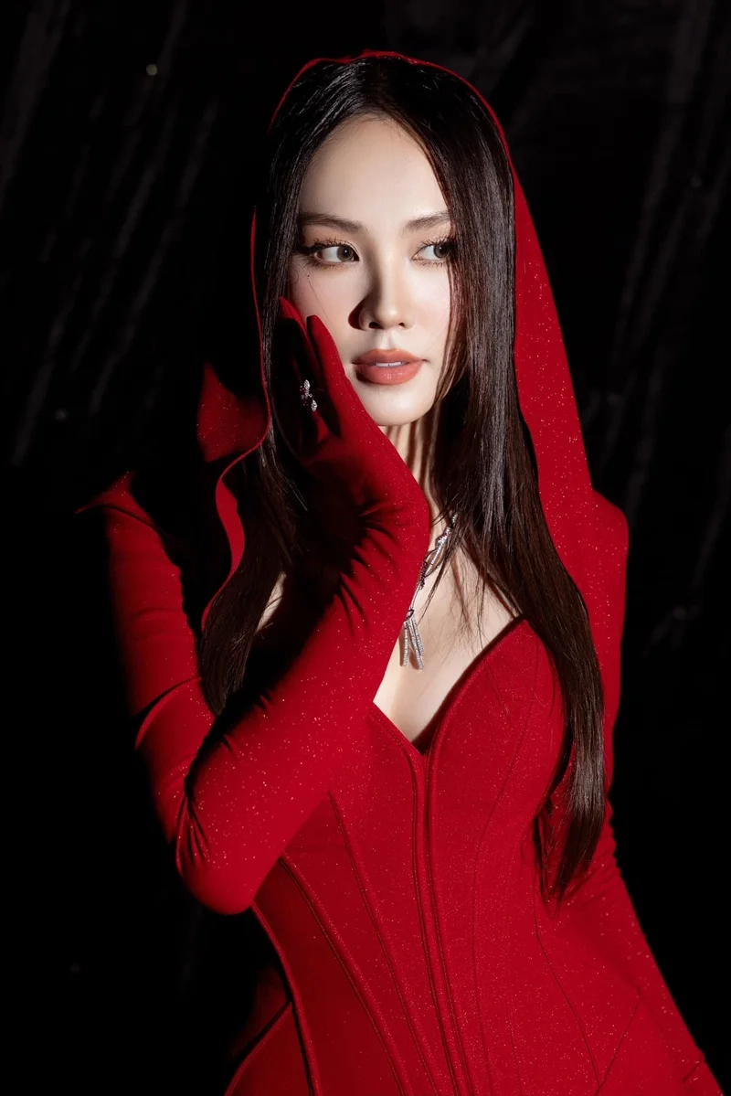 Huỳnh Nguyễn Mai Phương là ai, tiểu sử đầy đủ về nàng hậu