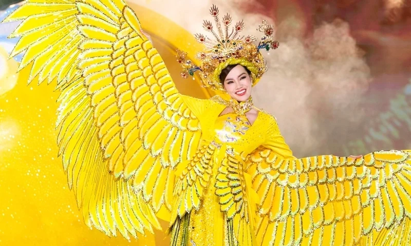 Trang phục dân tộc của Lê Hoàng Phương, thiết kế có gì đặc biệt