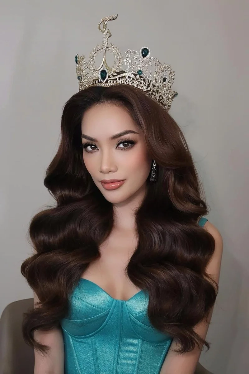 Lê Hoàng Phương đăng quang Miss Grand Vietnam 2023, khoảnh khắc bùng nổ