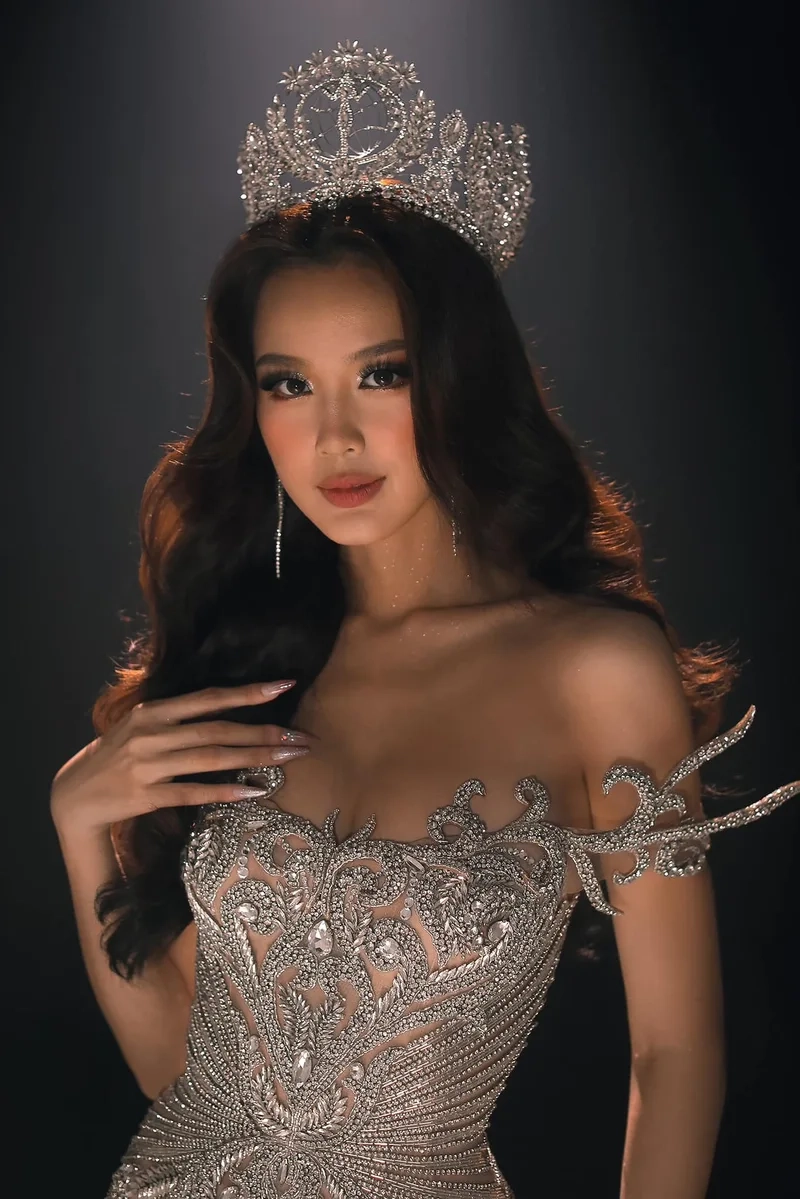 Lê Nguyễn Bảo Ngọc là hoa hậu gì mà lại gây sốt mạng xã hội