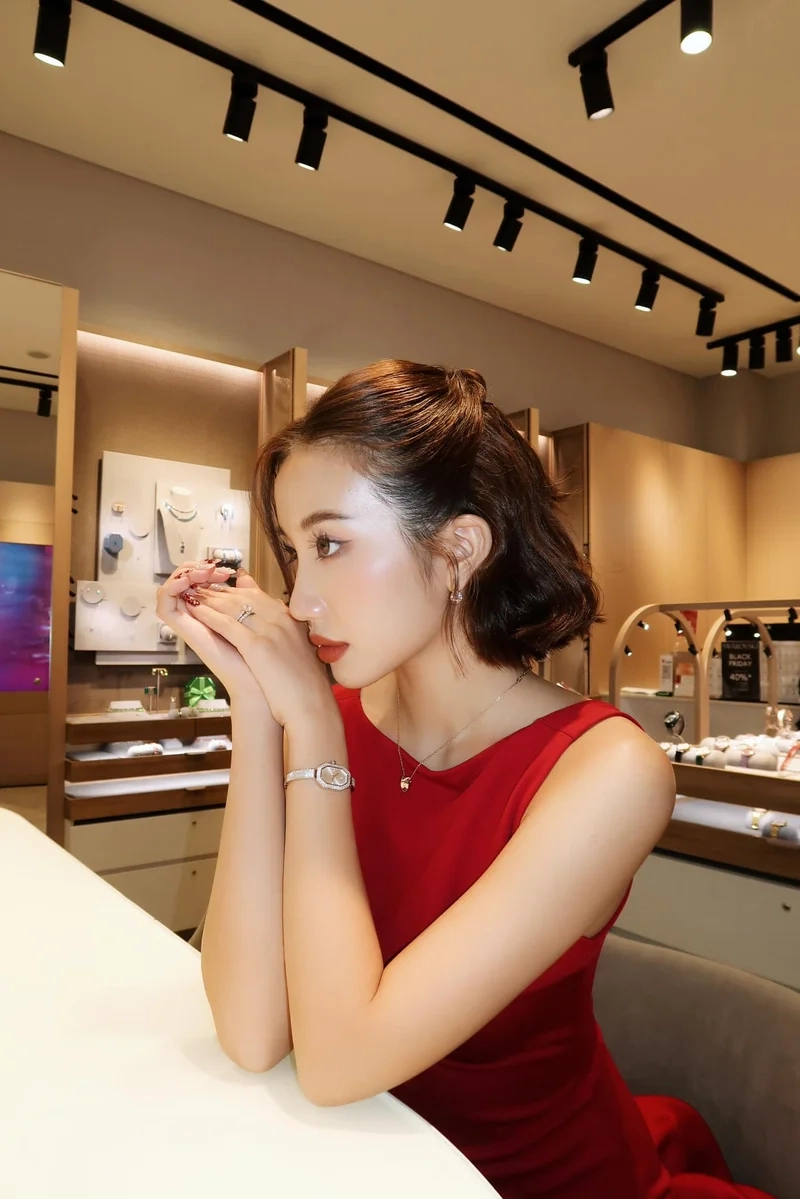 Bộ sưu tập ảnh lê thị khánh huyền tik tok, đẹp nhất 2024