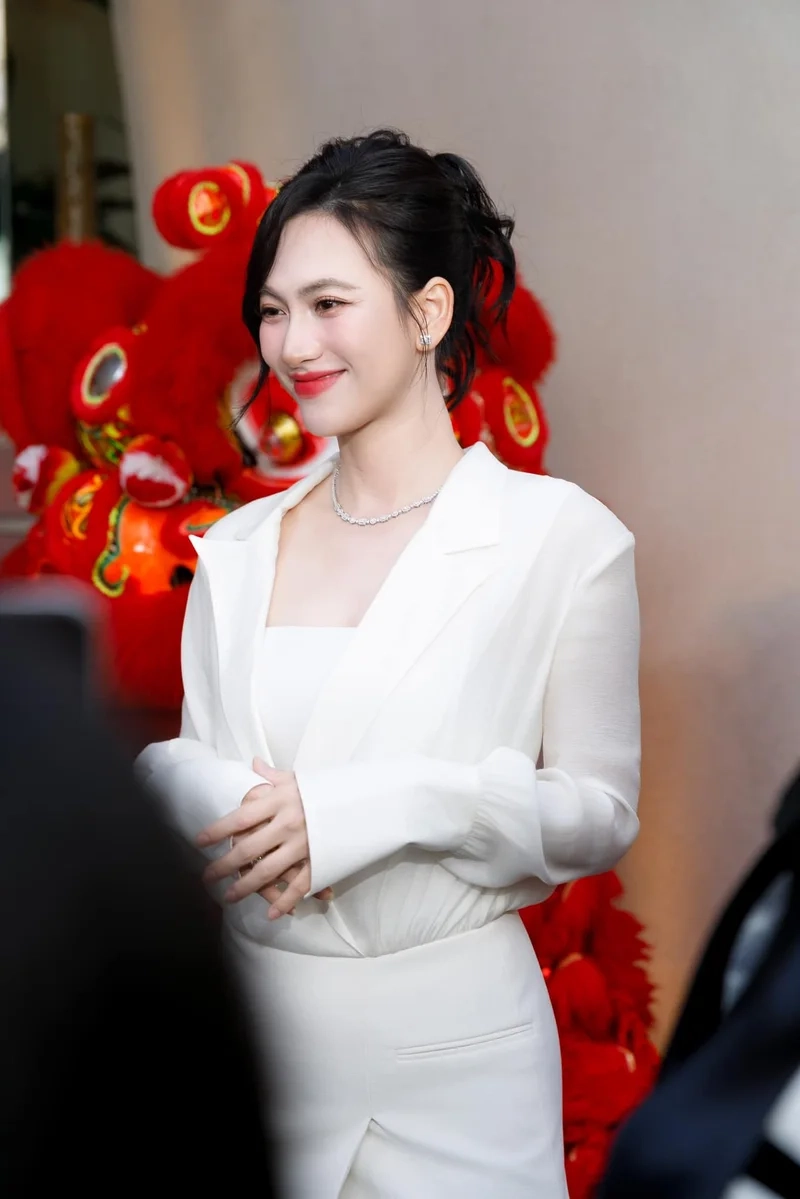 Cát xê Phương Anh Đào phim Mai con số gây bất ngờ