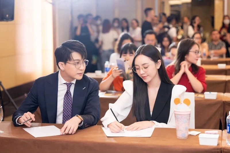 Những hình ảnh đẹp của Quỳnh Kool B Trần khiến dân mạng thích thú
