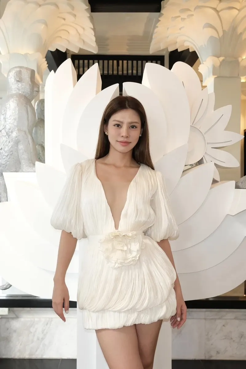 Bùi Lan Hương cao mét bao nhiêu mà luôn nổi bật