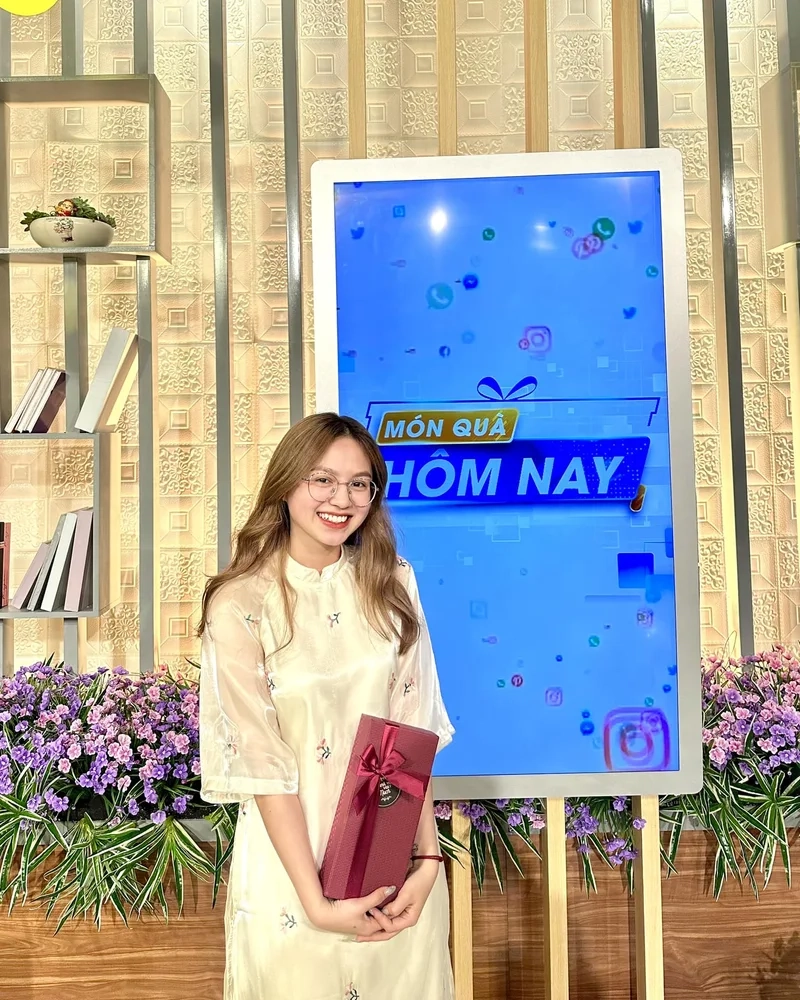 Đặng Thu Hà Schannel là ai câu chuyện thành công của cô nàng Gen Z