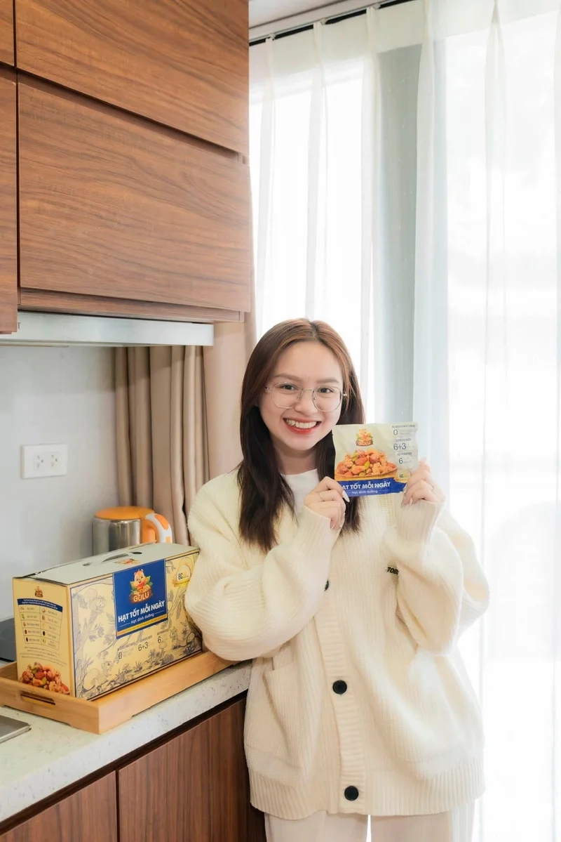 Đặng Thu Hà Schannel học trường nào hành trình học vấn đáng nể