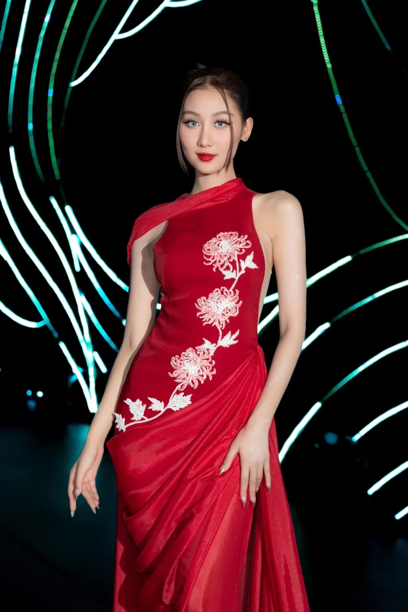 Hoa hậu Võ Lê Quế Anh sinh năm bao nhiêu bí mật tuổi tác được tiết lộ