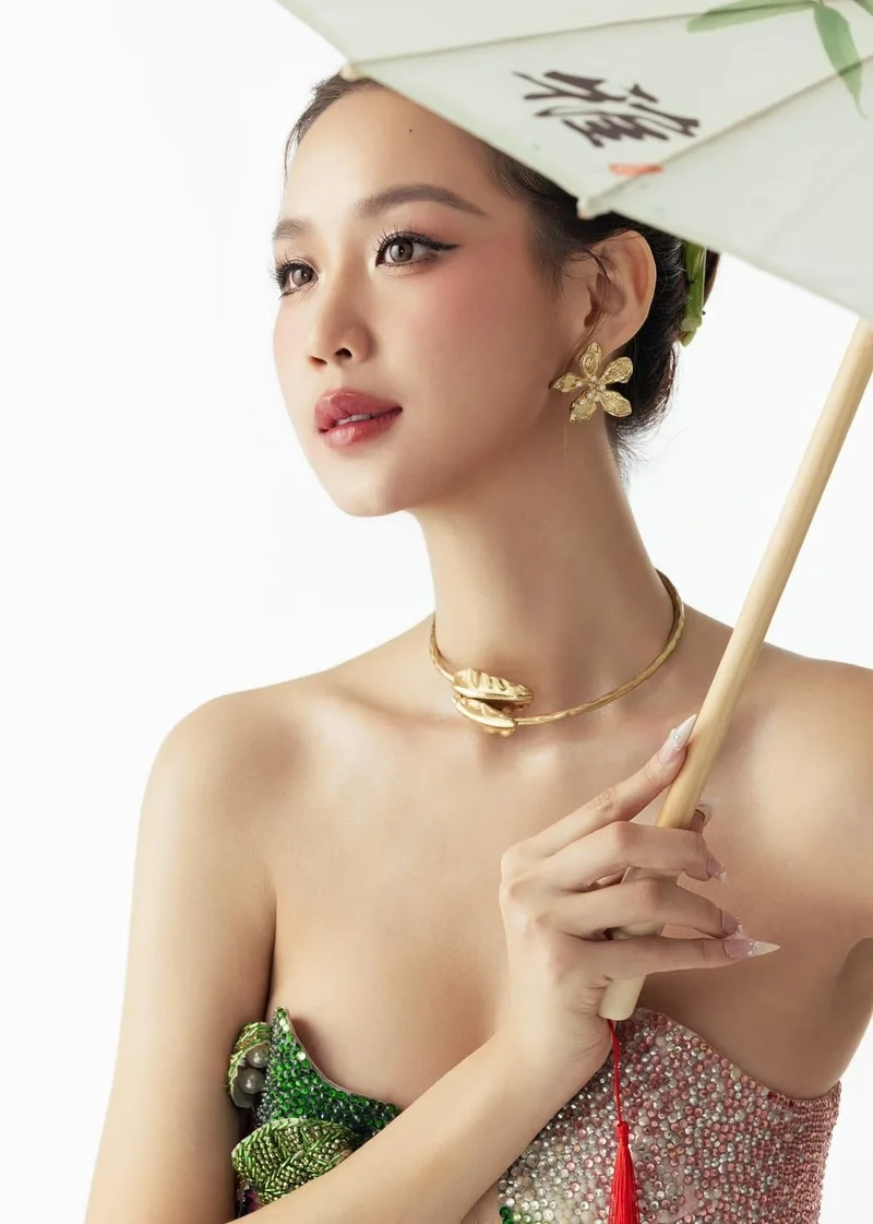 Chiều cao Lê Nguyễn Bảo Ngọc có thực sự ấn tượng như lời đồn