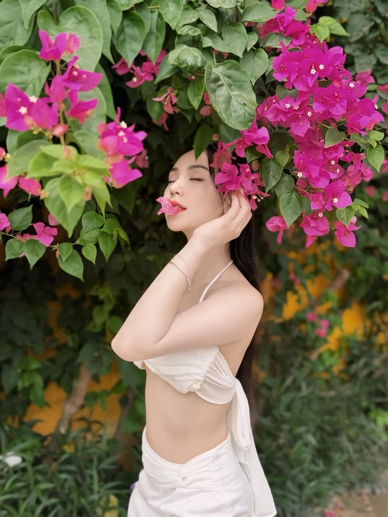 Hãy cùng khám phá chiều cao Quỳnh Kool và vóc dáng hoàn hảo của cô ấy