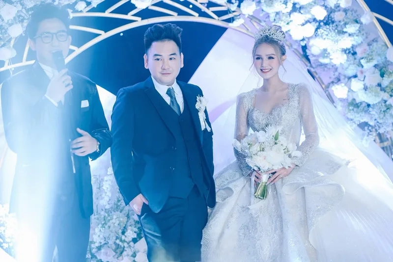 Váy cưới Xoài Non 28 tỷ sự thật hay chỉ là lời đồn