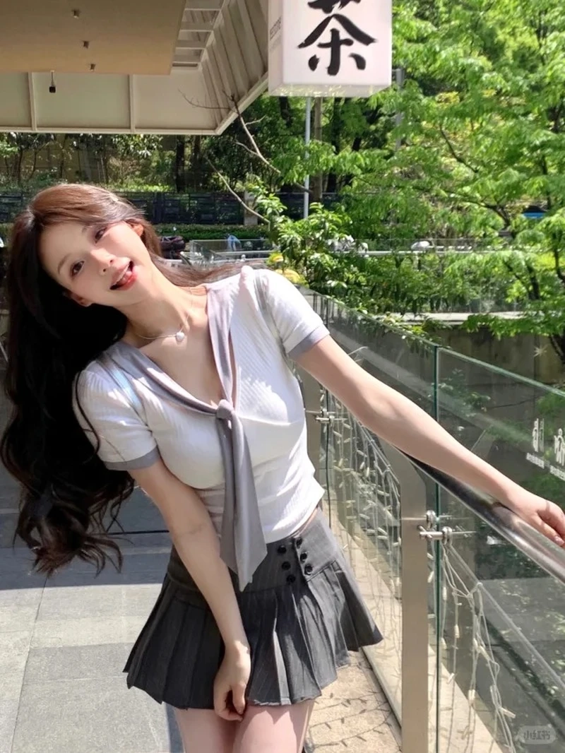 Thần thái cuốn hút của gái đẹp body chuẩn xem là mê