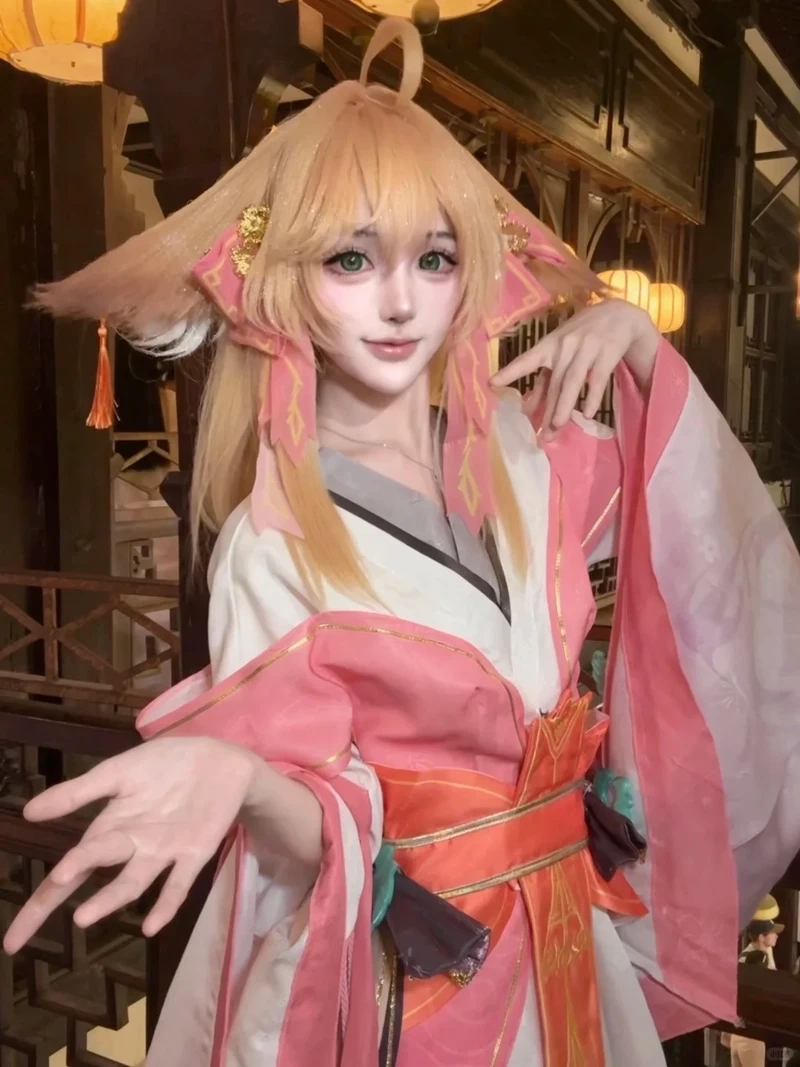 Ngắm nhìn gái mặc đồ cosplay xinh đẹp đầy sức hút